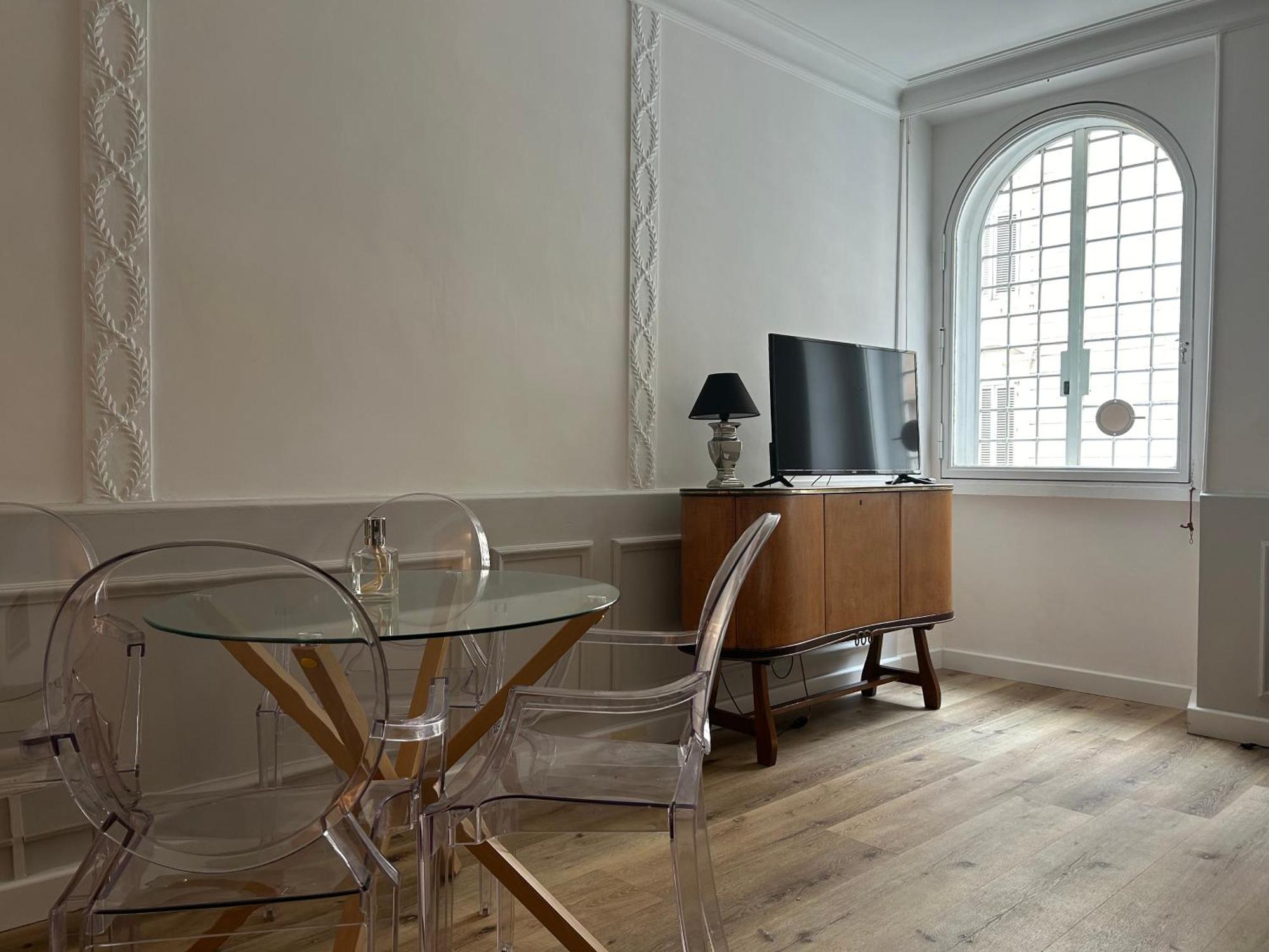 Crispi 30 Stylish Apartment Рим Екстериор снимка